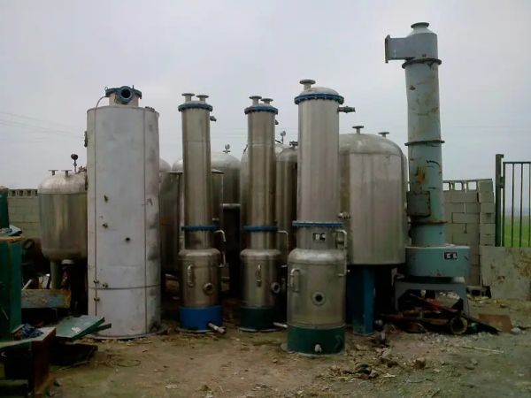 Shanghai purchases waste chemical equipment at a high price all year round