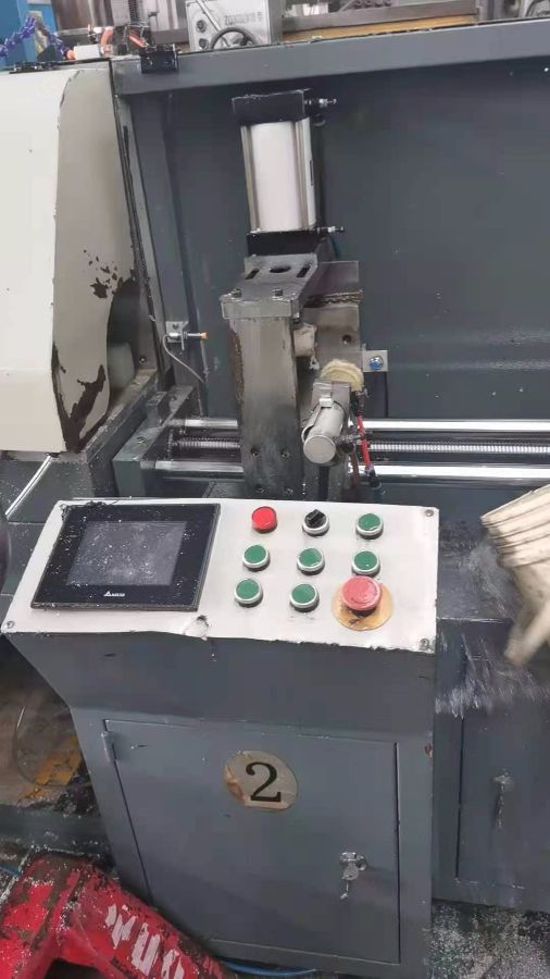 Sell second-hand CNC sawing machines